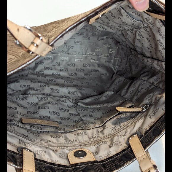 Nice MICHAEL KORS AV-1309 Monogram Metallic Bronze Patent Leather Large Tote - Picture 5 of 5